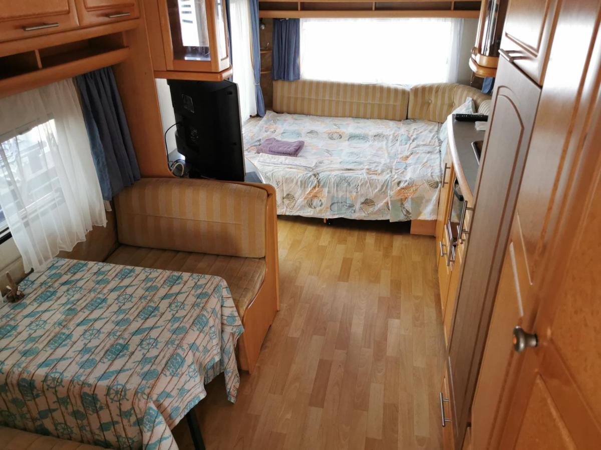 Sea Caravan/Camper On The Beach Kiten  Exterior foto